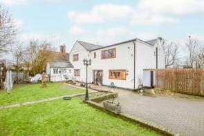 The Laurels, Watling Street, Hockliffe LU7 9LZ