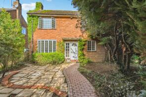 2, Church View, White Waltham, Maidenhead SL6 3JQ
