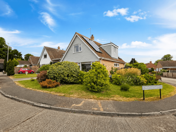 3 Bedroom Chalet for Sale