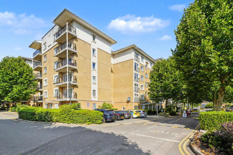 Settlers Court, Docklands E14