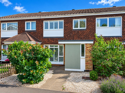 Buckingham Gardens, West Molesey, KT8