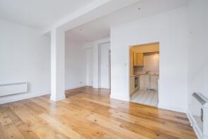 Flat 4, 14 Munro House, St Cross Street, London EC1N 8UN