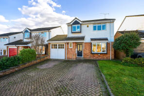 4, Shelley Walk, Yateley GU46 6YG