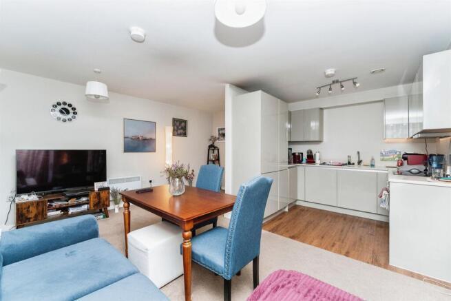 Lounge kitchen