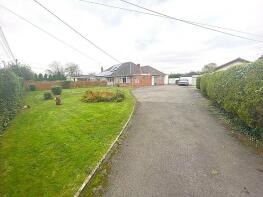 2, Hazelwood Bungalows, Crookes Lane, Kewstoke BS22 9XE