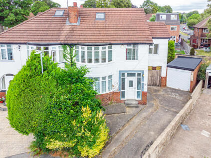Moorland Walk, Leeds, LS17