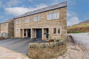 17, Oak Dene Close, Oldham OL3 7JB