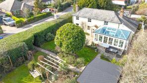 Cobb Cottage, Wootton Road, Lymington SO41 6FU
