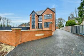 The Belton, Shires Edge, Grimsby DN41 8FH