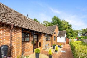 7, Reed Close, Pulborough RH20 4QZ