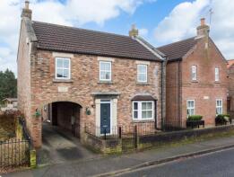 Garth Farm, Hull Road, Cliffe, Selby YO8 6NH