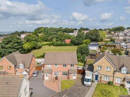 14, Clos Aderyn Du, Gendros, Swansea SA5 8EE