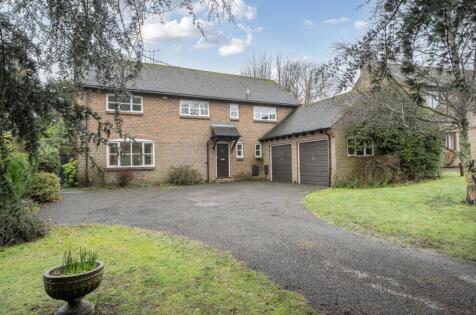 Selham Close, Chichester, PO19