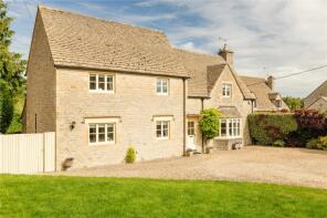 Park House, 3/142 St Peters Church To The Fox Inn Windrush, Burford OX18 4TT