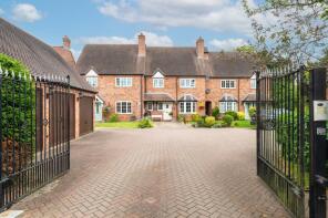 4 Felicita, Doctors Close, Solihull B94 5AY