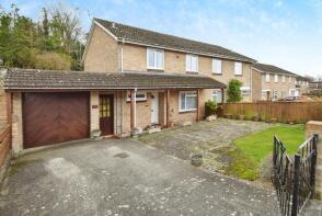 33, Newmans Way, Bulford SP4 9HT