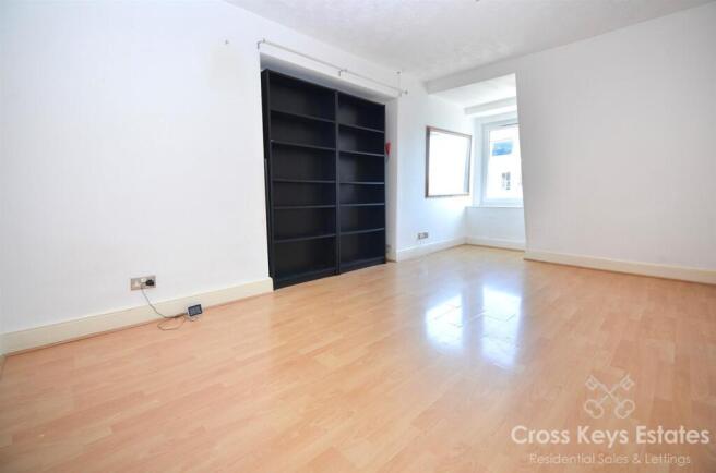 Sitting/Dining Room