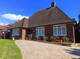 40, Peakdean Lane, Eastbourne BN20 0JE