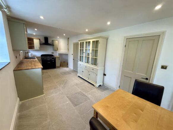 Kitchen/Breakfast Room