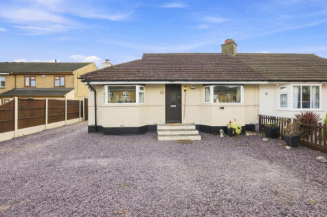 Chesham Drive, Basildon, SS15