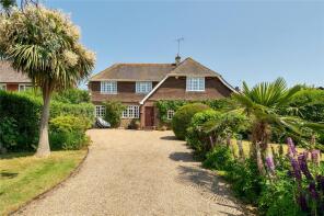 Downs Court, Houghton Lane, Pulborough RH20 1PD