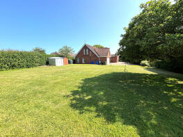 Rowan Trees, Hornsea Road, Skipsea YO25 8ST