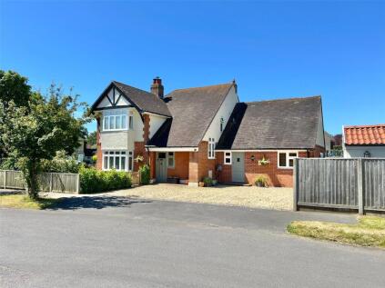 Shorefield Way, Milford on Sea, Lymington, Hampshire, SO41
