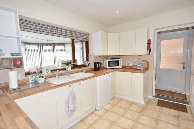 Kitchen (3)