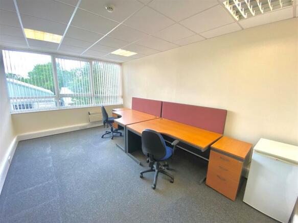 Office 1.jpg