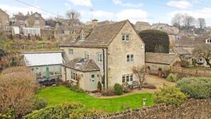 Little Cleeve, Road From The Broadway To The Coach House, Oakridge Lynch, Stroud GL6 7NT
