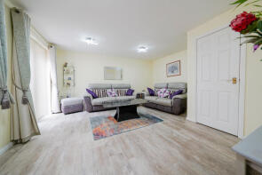 42, Little Mill Close, Nuneaton CV13 0HW