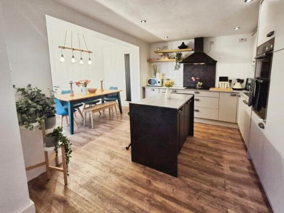 Dining Kitchen