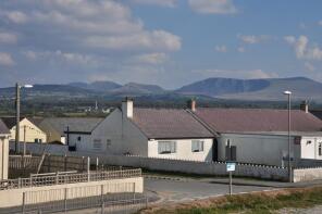 Tanat, Road From Road To Llandwrog To Dinas Dinlle, Caernarfon LL54 5TW