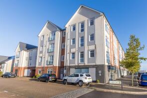 24, 2 30 Read House, Stabler Way, Poole BH15 4FJ
