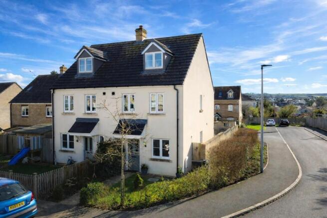 9 Sanderling Close
