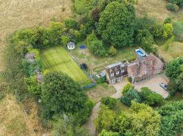 Swallowfield, Bath Road, Marlborough SN8 3LD