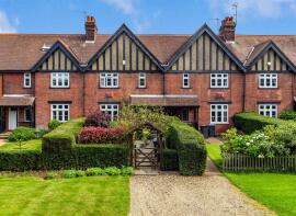 2, Sewards Farm Cottages, Brickendon Lane, Hertford SG13 8NY