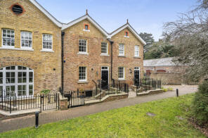 4 The Courtyard, Holwood Estate, Westerham Road, Keston BR2 6HZ