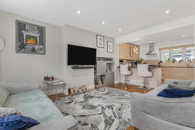 SITTING ROOM