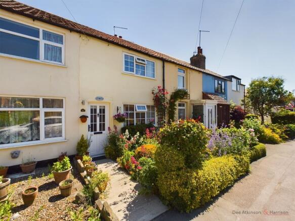 2 Bedroom Cottage- For Sale