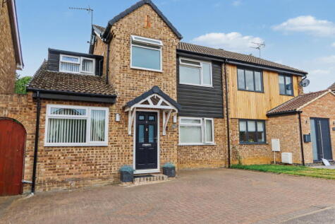 Dunlin Court, Banbury, OX16 9YY