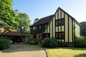 Beekeepers Cottage, Maidenhead Road, Cookham, Maidenhead SL6 9DF