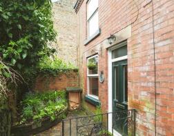 16, Main Road, Whatstandwell, Matlock DE4 5HE