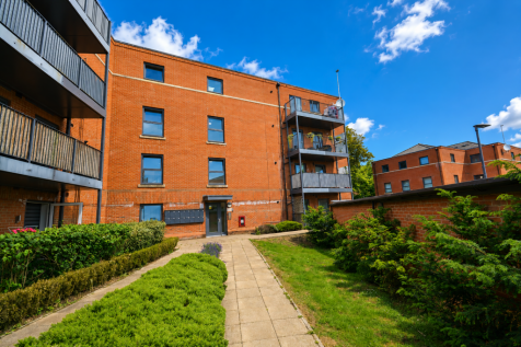 Bridge Road East, Welwyn Garden City, AL7