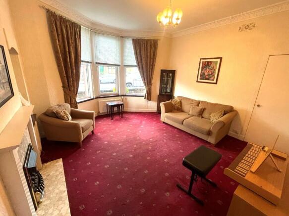 Lounge 4.4m x 4.2m