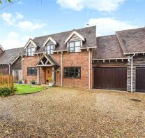 Paddock House, Mounters Lane, Chawton, Alton GU34 1RZ