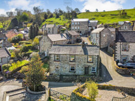 Hunstone House, East Bank, Winster DE4 2DT