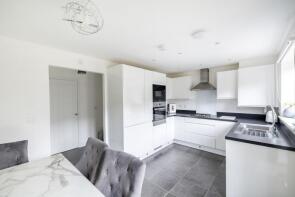 8, Rushetts Close, Crawley RH10 4AX