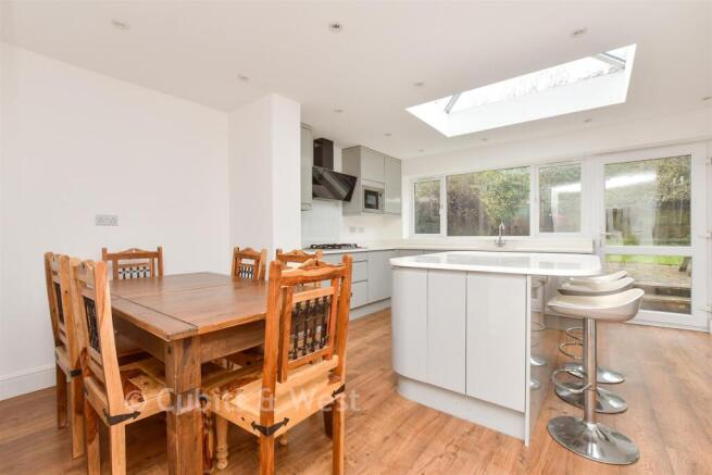 Kitchen/Breakfast Room