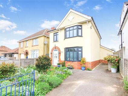 Beautifully presented, detached house, Elm Close, Wells